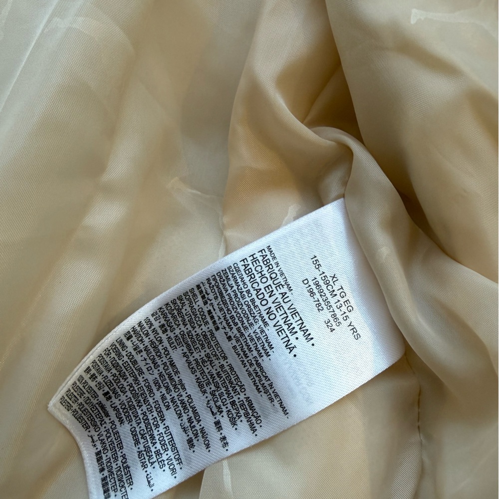 Nike Jordan White Puffer  Jscket with Tan Hood ,Unisex NWOT size XL YOUTH - Picture 14 of 16